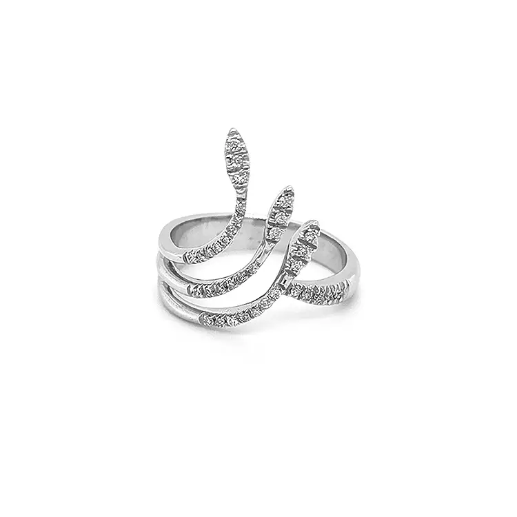 Nhẫn vàng đính kim cương