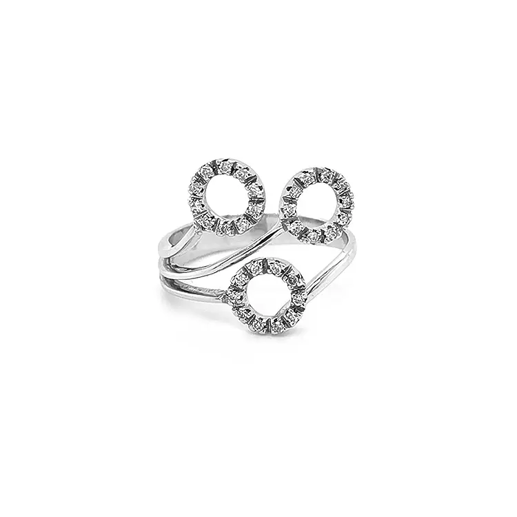 Nhẫn vàng đính kim cương