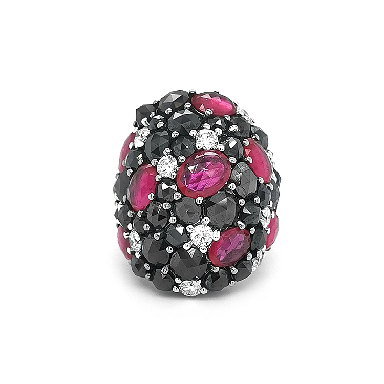 Nhẫn vàng đính ruby, kim cương đen và trắng