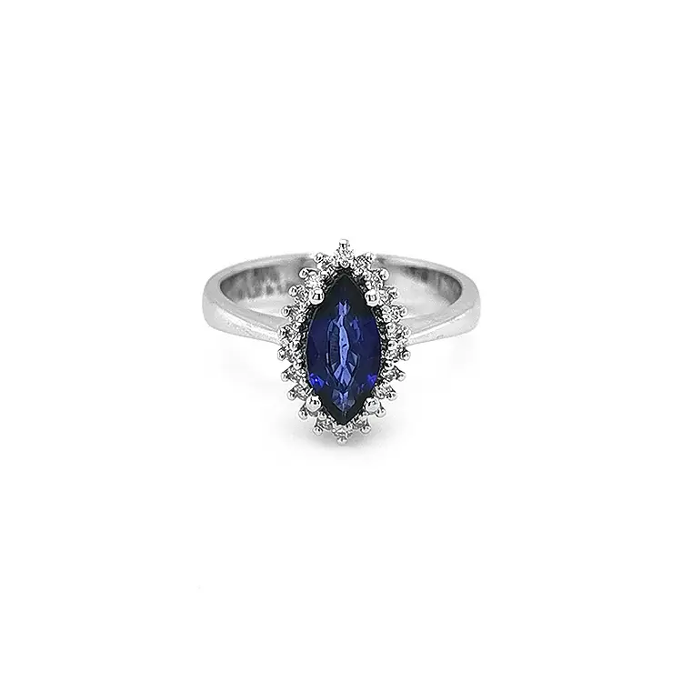 Nhẫn vàng đính sapphire và kim cương