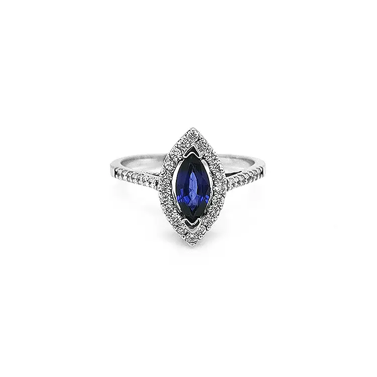 Nhẫn vàng đính sapphire và kim cương