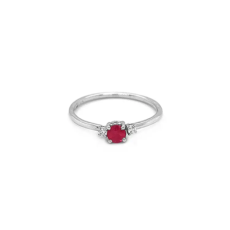 Nhẫn vàng đính ruby và kim cương