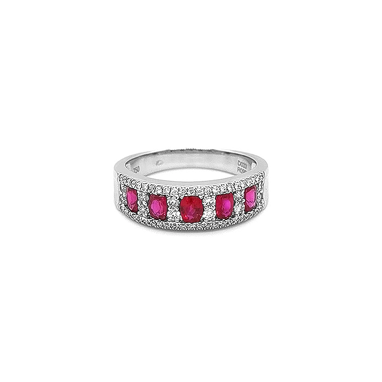 Nhẫn vàng đính ruby và kim cương