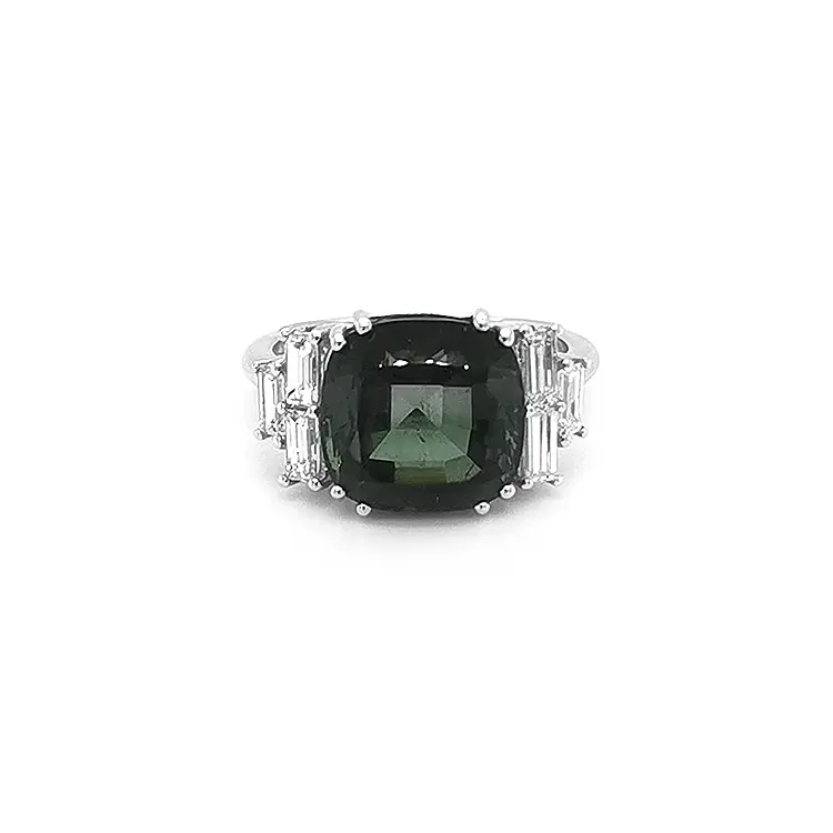Nhẫn vàng đính đá tourmaline xanh