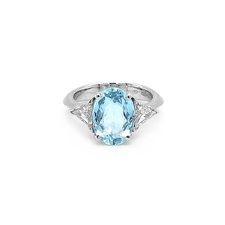 Nhẫn vàng đính đá aquamarine và kim cương