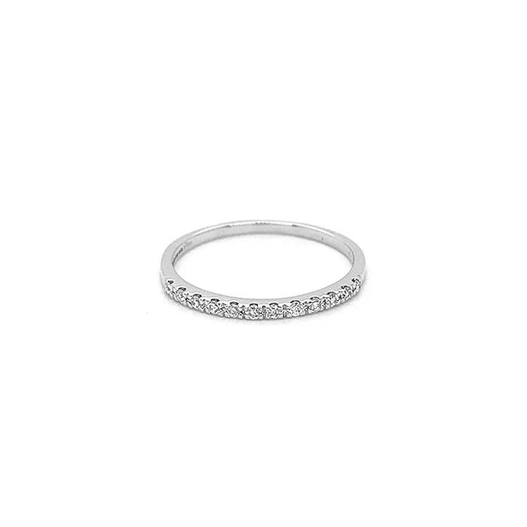 Nhẫn vàng đính kim cương