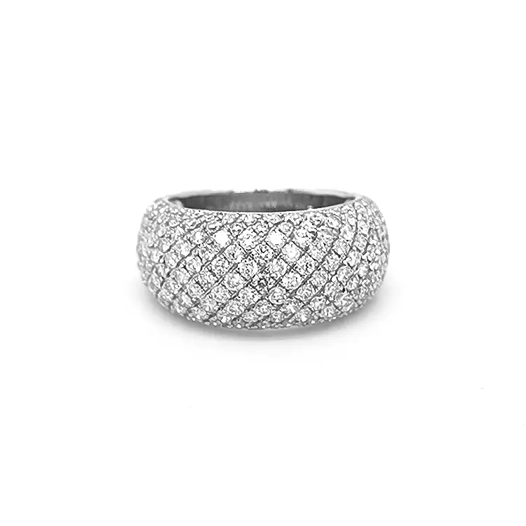 Nhẫn vàng đính kim cương