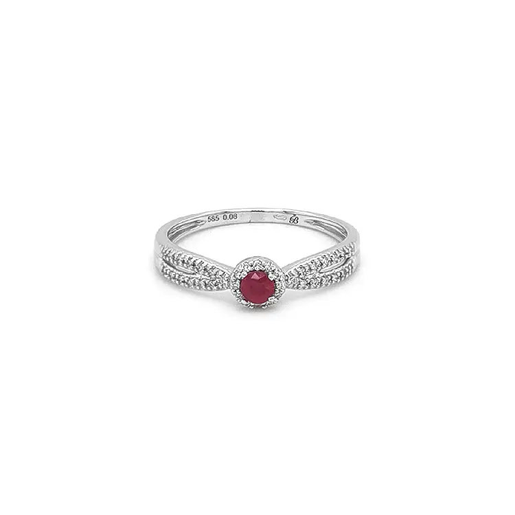 Ruby đỏ với kim cương trắng vàng
