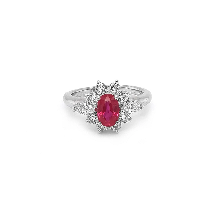 Nhẫn vàng đính ruby và kim cương
