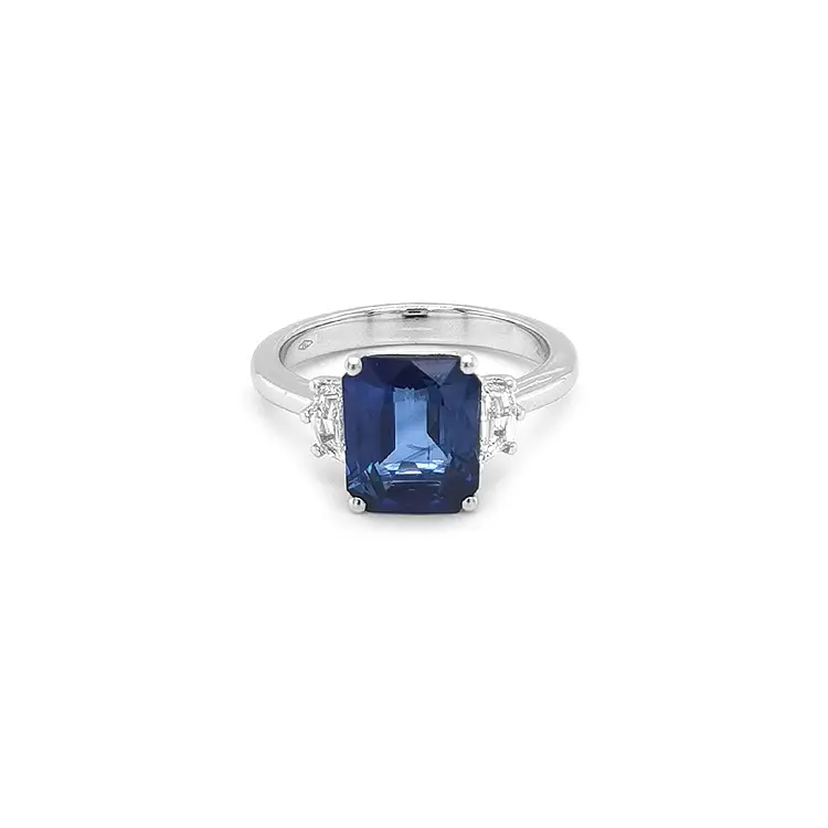 Nhẫn vàng đính sapphire và kim cương
