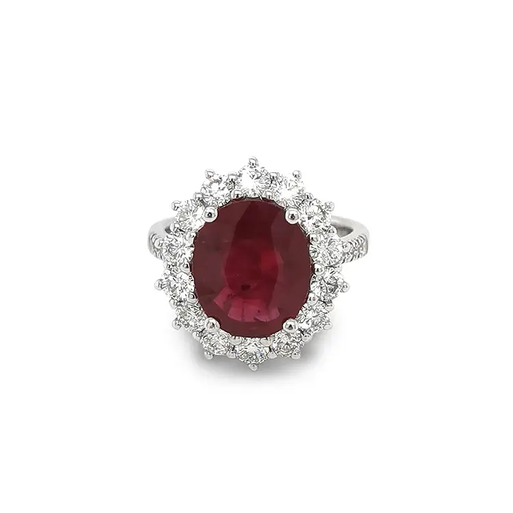 Nhẫn vàng đính ruby và kim cương