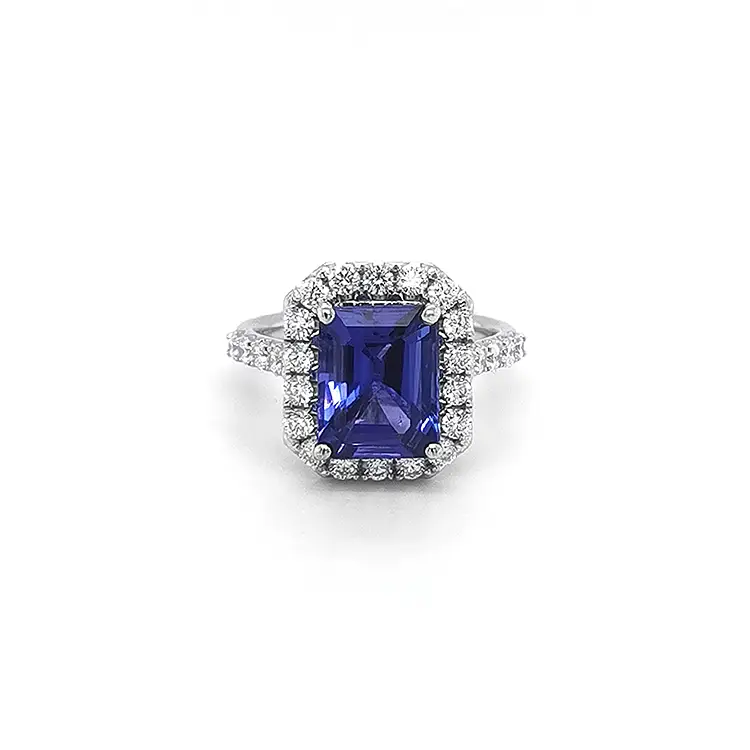 Nhẫn vàng đính Tanzanite và kim cương