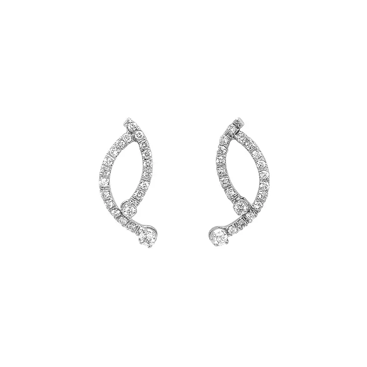 Vòng tai vàng đính kim cương