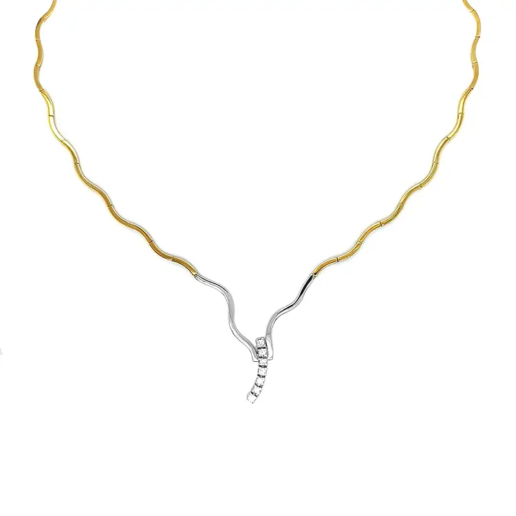 Vòng cổ vàng đính kim cương