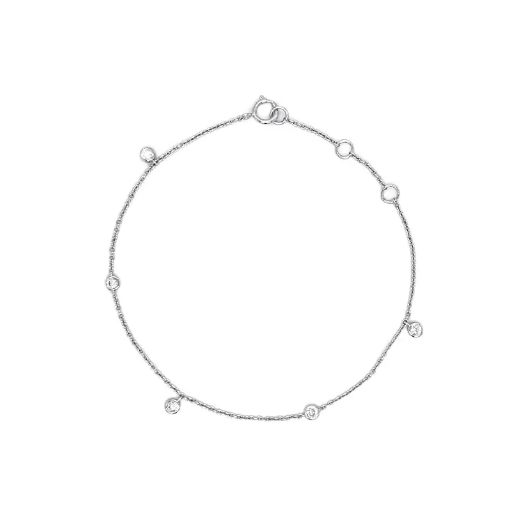 Vòng tay vàng đính kim cương