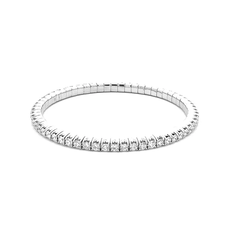 Vòng tay tennis bằng vàng đính kim cương