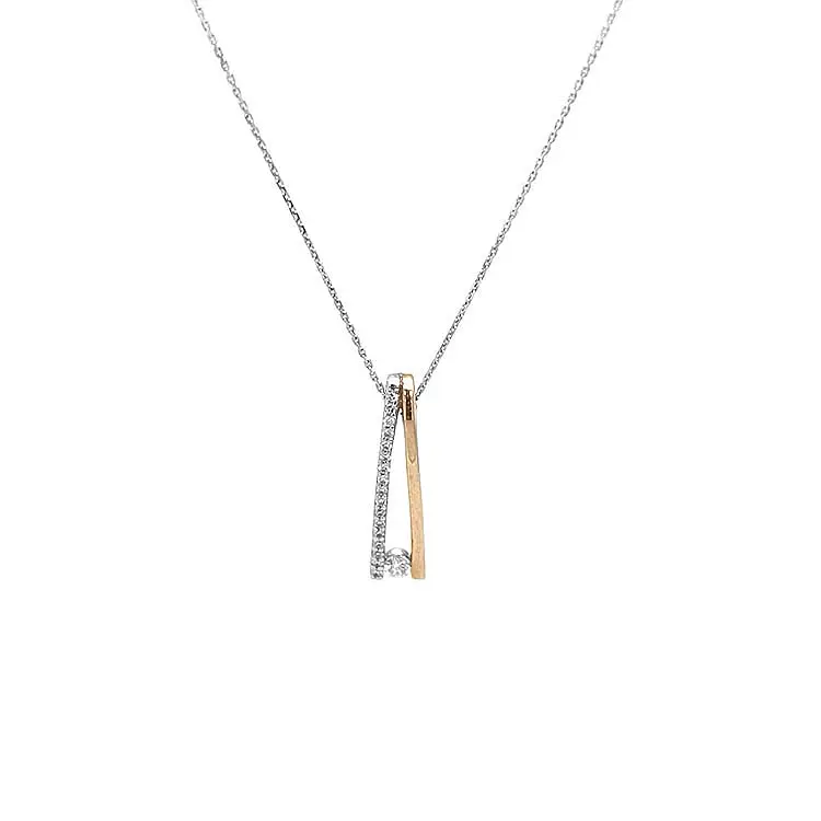 Mặt dây chuyền vàng đính kim cương