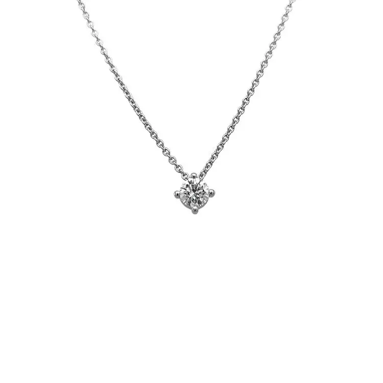 Mặt dây chuyền vàng đính kim cương