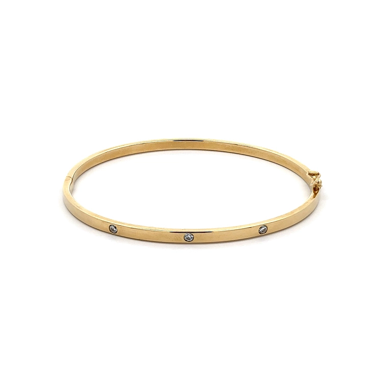 Vòng tay vàng cố định đính đá zircon