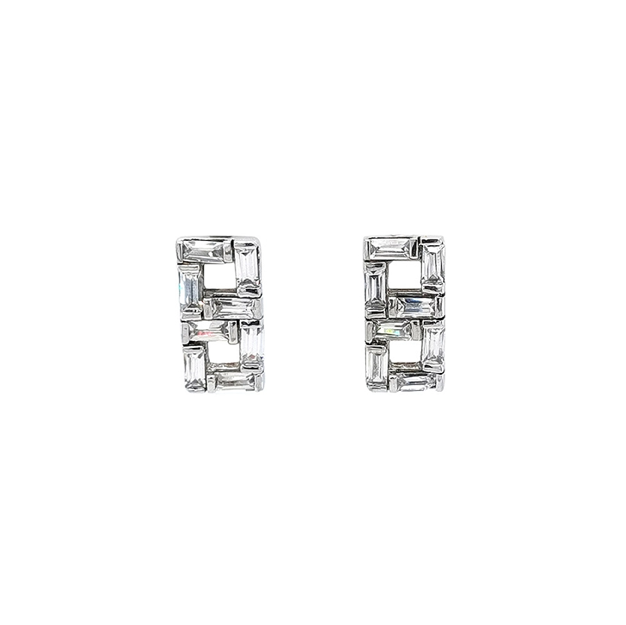 Khuyên tai bằng vàng trắng đính đá zircon trắng