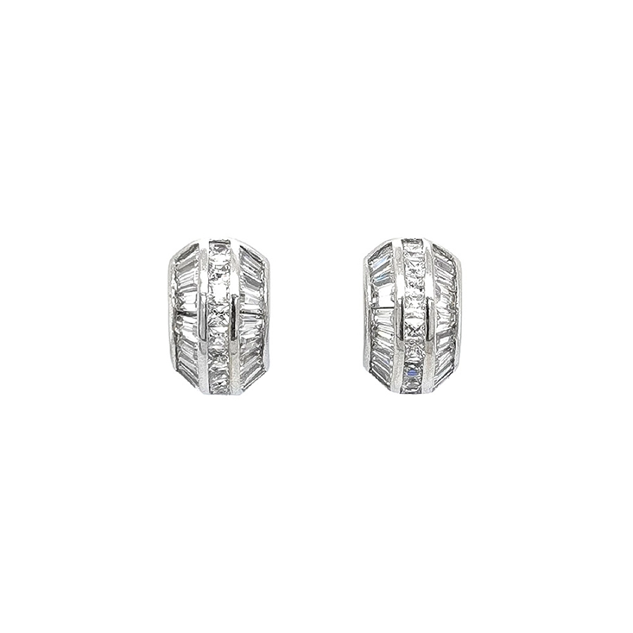 Vòng tai tròn với đá zircon trắng vàng