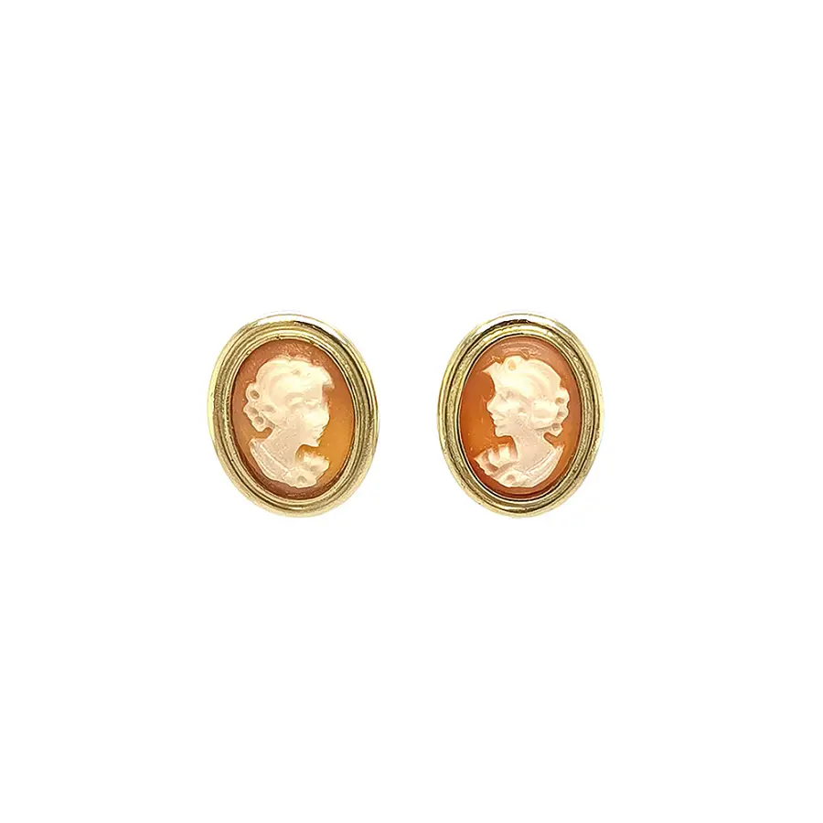 Vòng tai vàng cao cấp với họa tiết cameo lịch sử