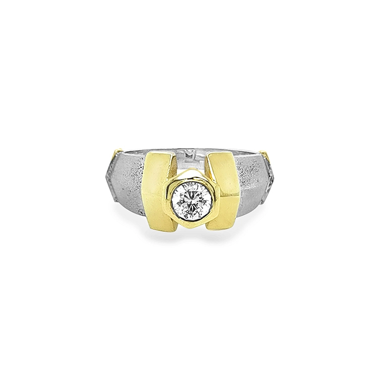Nhẫn vàng đính đá zircon