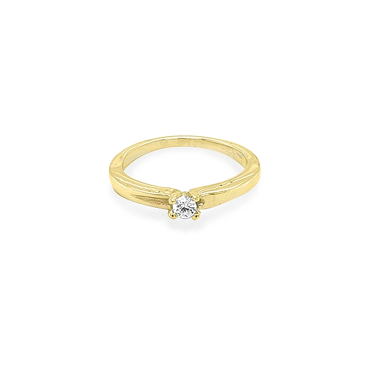Nhẫn đính hôn bằng vàng với đá zircon