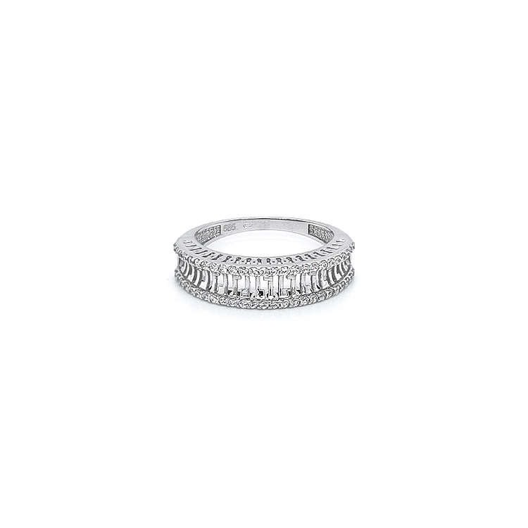 Nhẫn vàng trắng đính đá zircon trắng