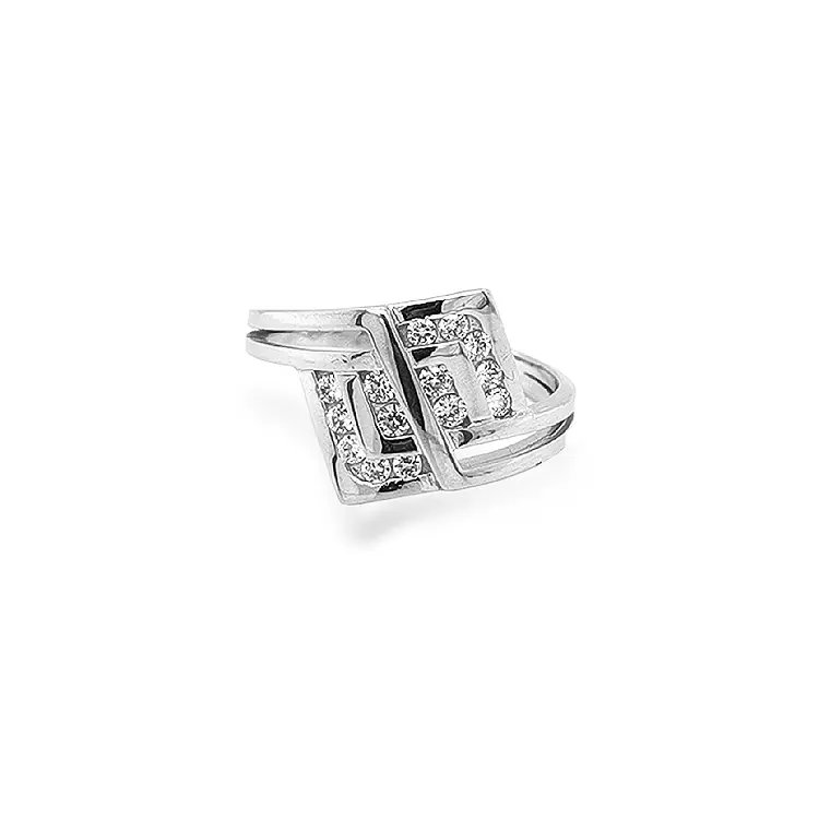 Nhẫn vàng đính đá zircon