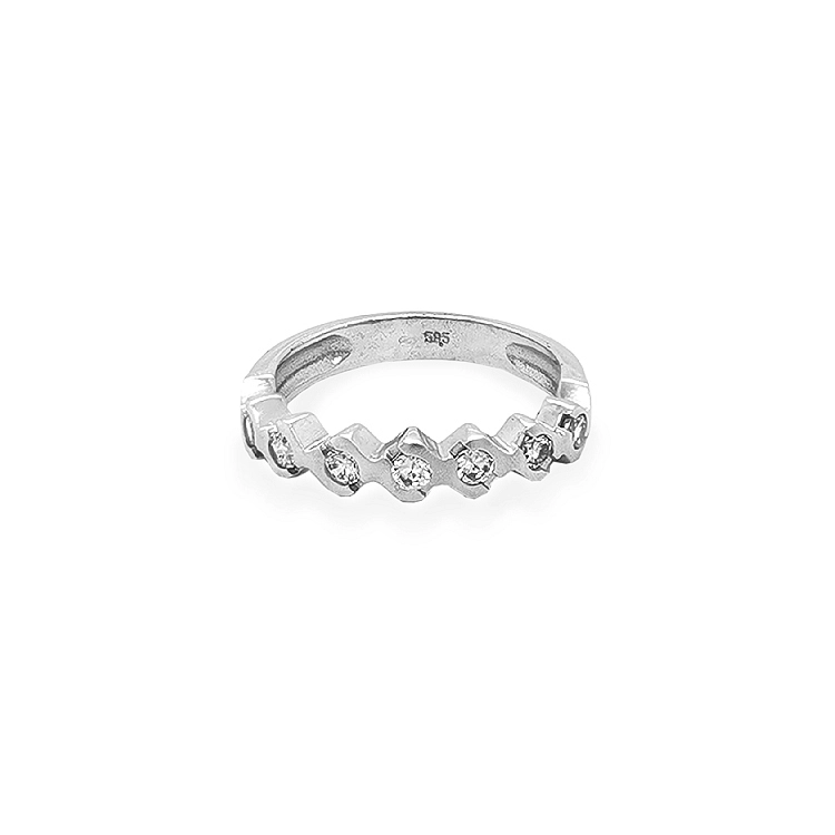 Nhẫn vàng đính đá zircon