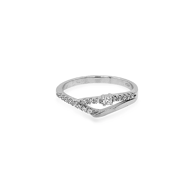 Nhẫn vàng đính đá zircon