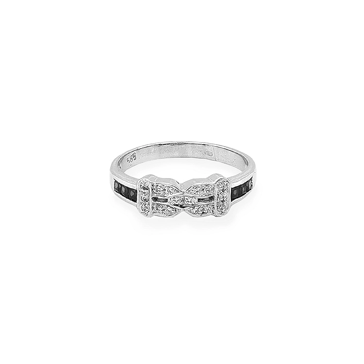Nhẫn vàng đính đá zircon