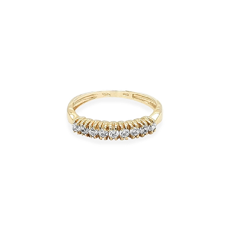 Nhẫn vàng đính đá zircon