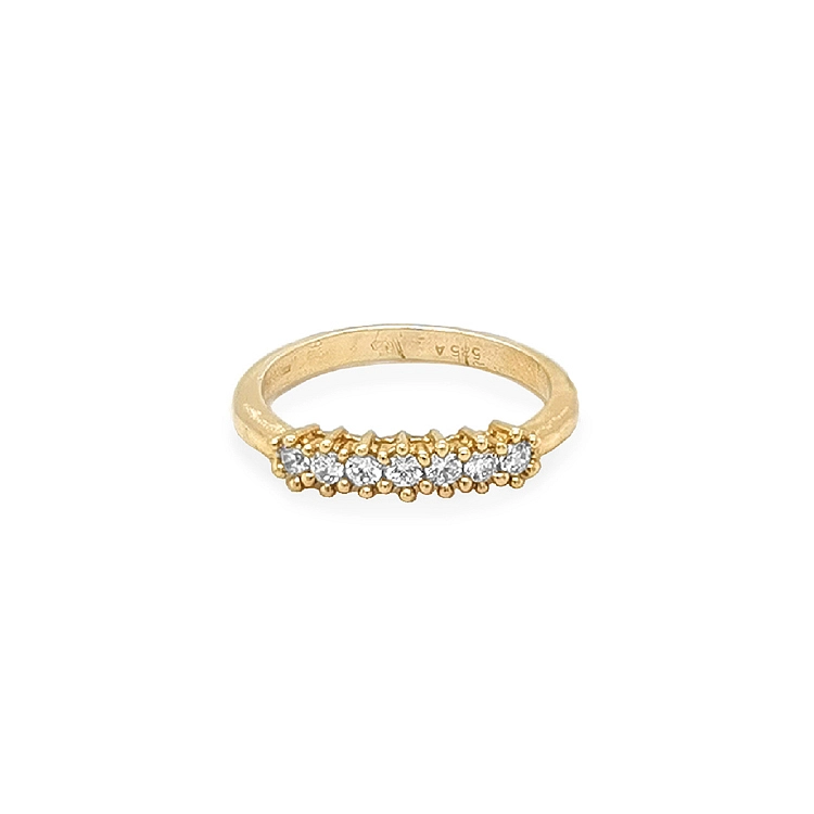 Nhẫn vàng đính đá zircon