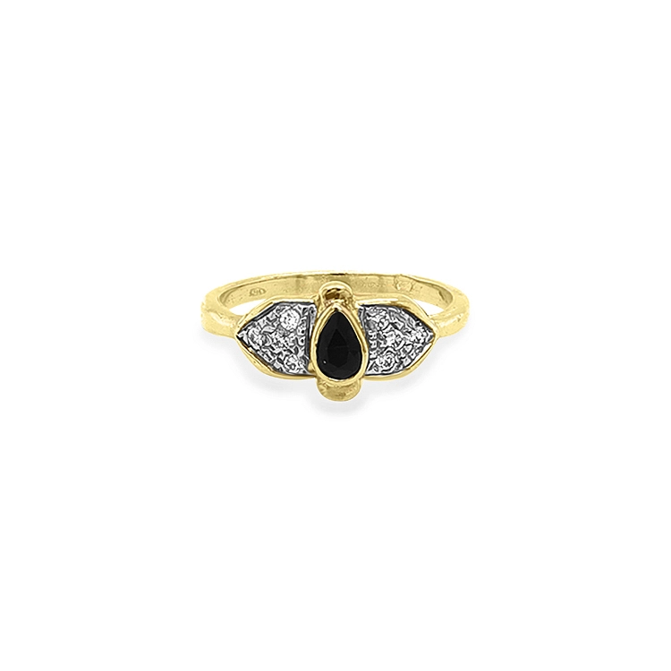 Nhẫn vàng đính đá zircon màu