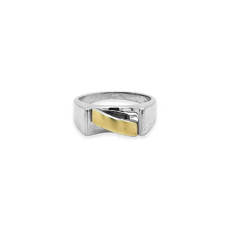 Nhẫn làm từ vàng hỗn hợp