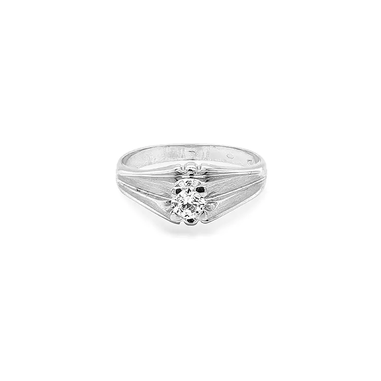 Nhẫn vàng đính đá zircon