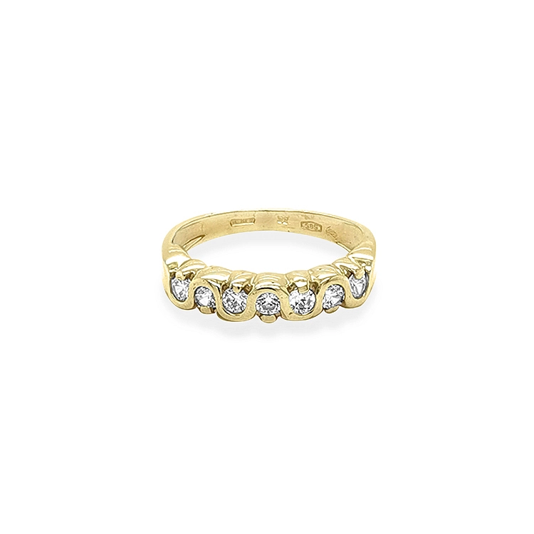 Nhẫn vàng đính đá zircon