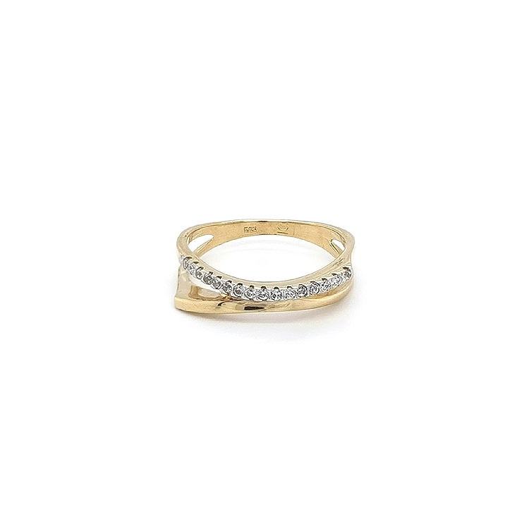 Nhẫn vàng đính đá zircon