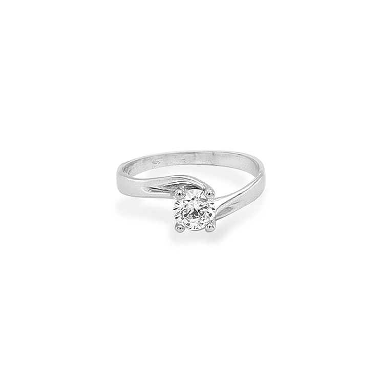 Nhẫn đính hôn bằng vàng với đá zircon