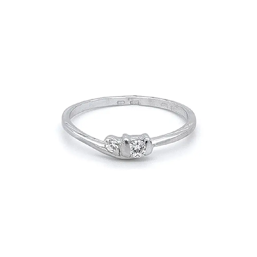 Nhẫn vàng trắng đính đá zircon trắng