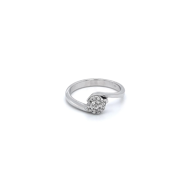 Nhẫn vàng trắng đính đá zircon trắng