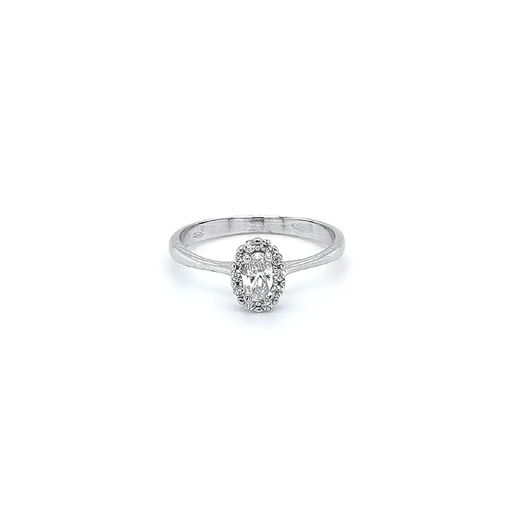 Nhẫn vàng trắng đính đá zircon trắng