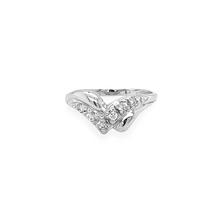 Nhẫn vàng đính đá zircon