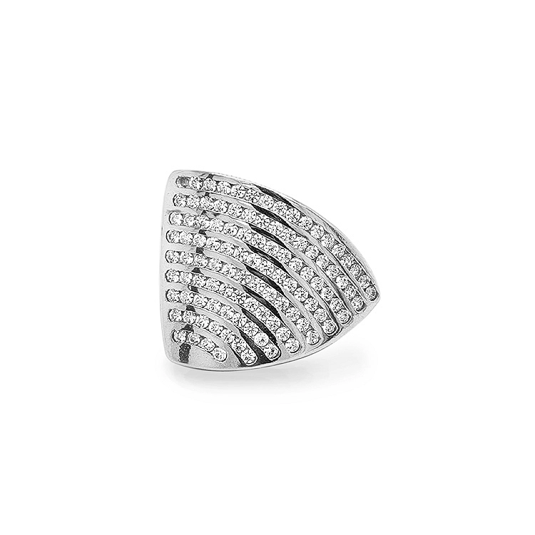 Nhẫn vàng đính đá zircon