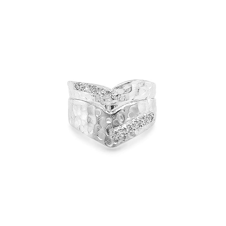 Nhẫn vàng đính đá zircon