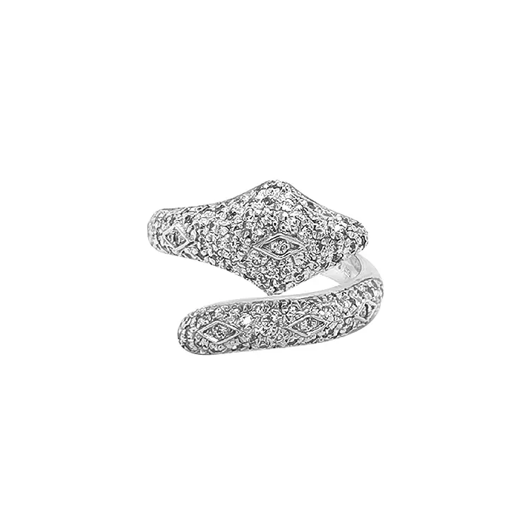 Nhẫn vàng đính đá zircon