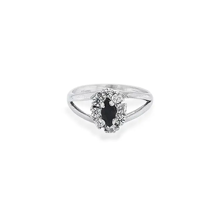 Nhẫn vàng đính đá zircon