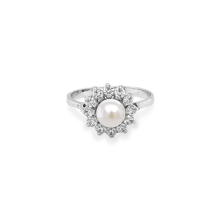 Nhẫn vàng đính ngọc trai và đá zircon